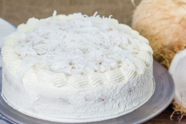 Torta de coco esponjosa y húmeda